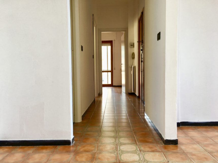 Cogoleto, appartamento vista mare - Il corridoio
