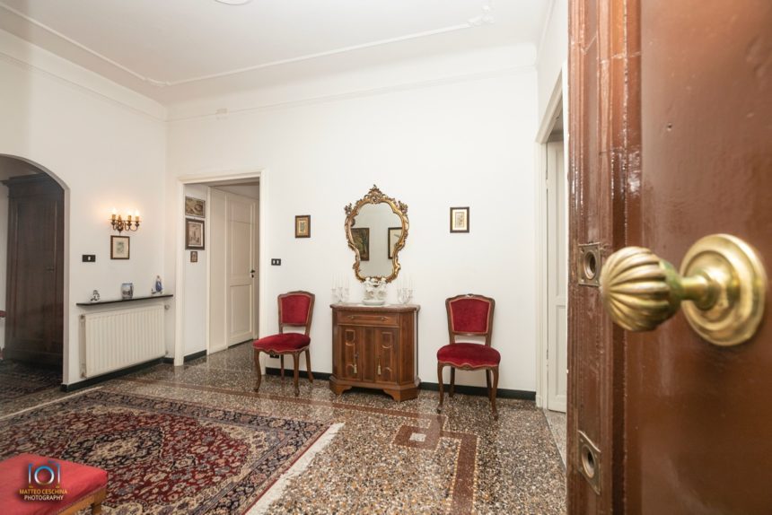 Genova, appartamento grande in centro - L'ingresso dell'appartamento