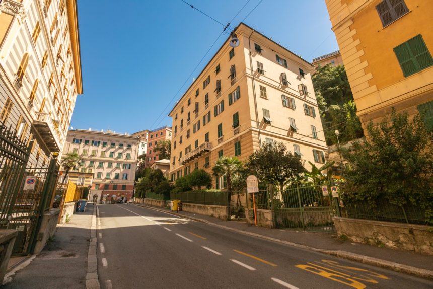 Genova, appartamento grande in centro - Via Sant'Ugo